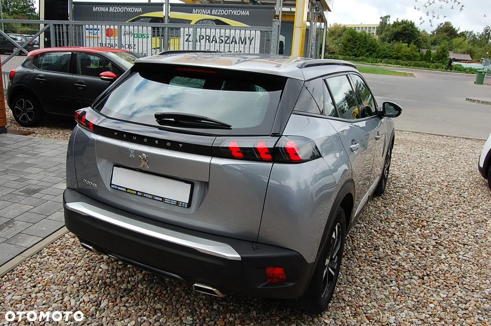 Peugeot 2008 PureTech 130 EAT8 Allure - 16
