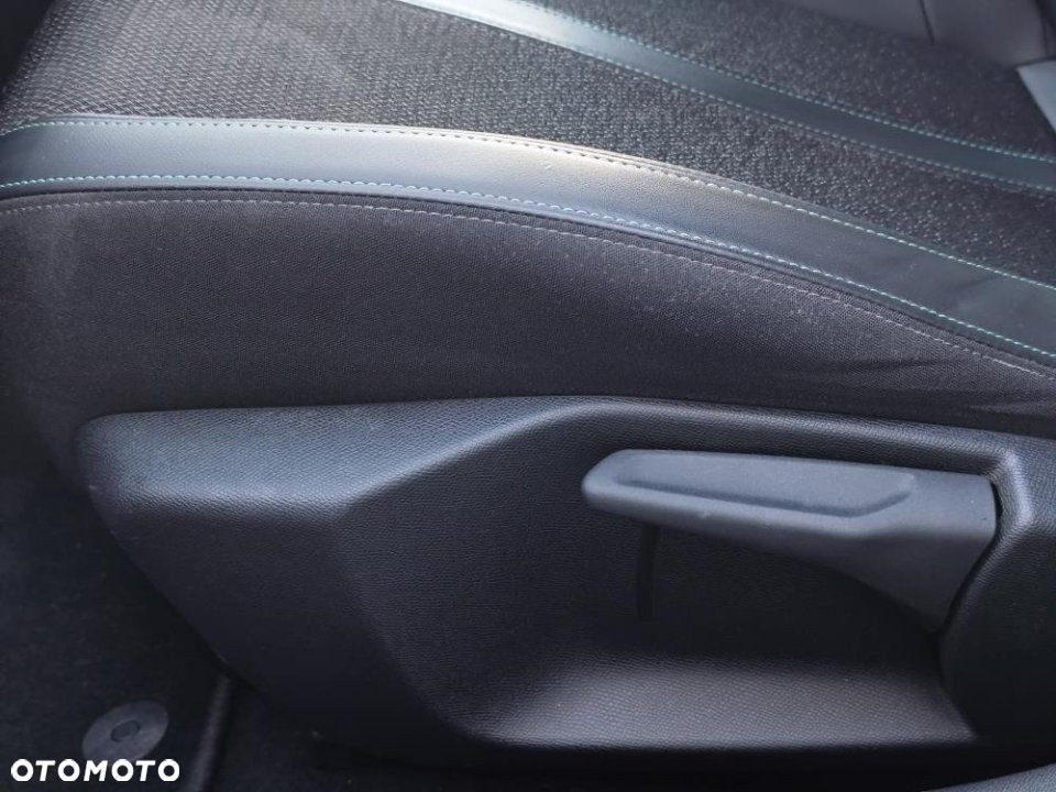 Peugeot 308 - 32