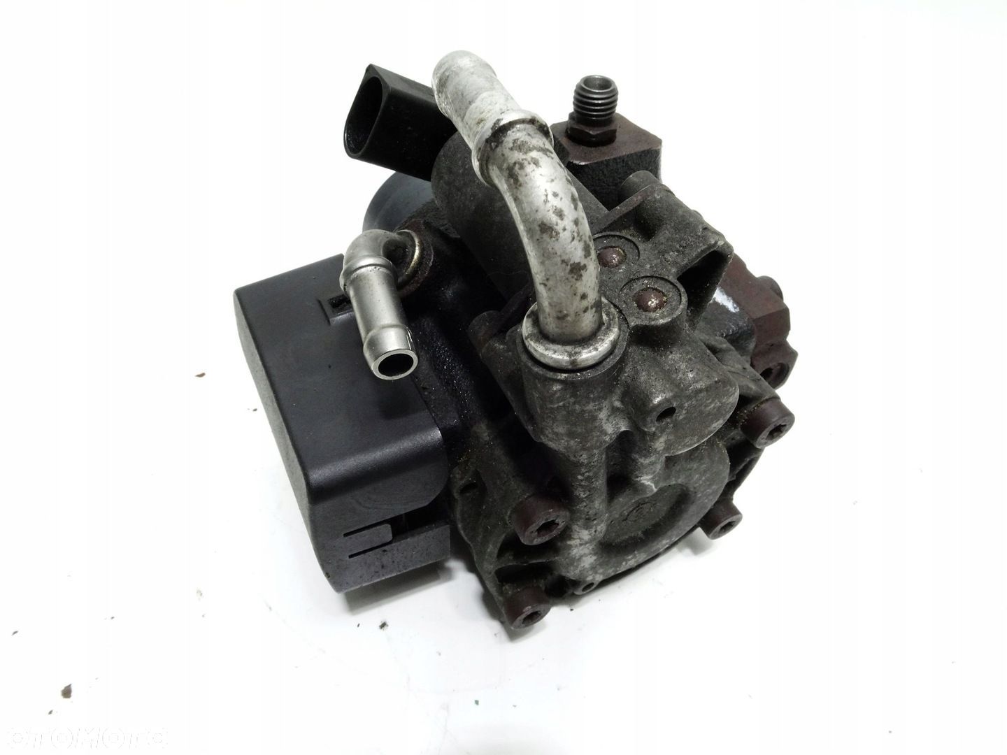 VW AUDI SKODA SEAT - POMPA WTRYSKOWA 1.6 TDI - 1