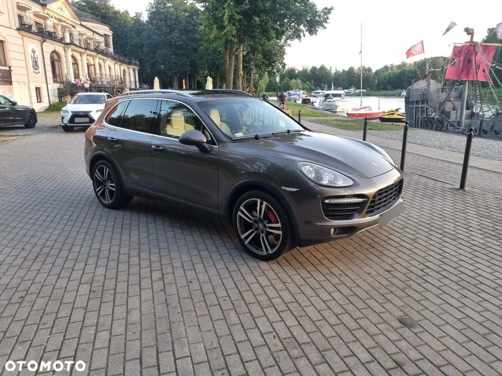 Porsche Cayenne - 28