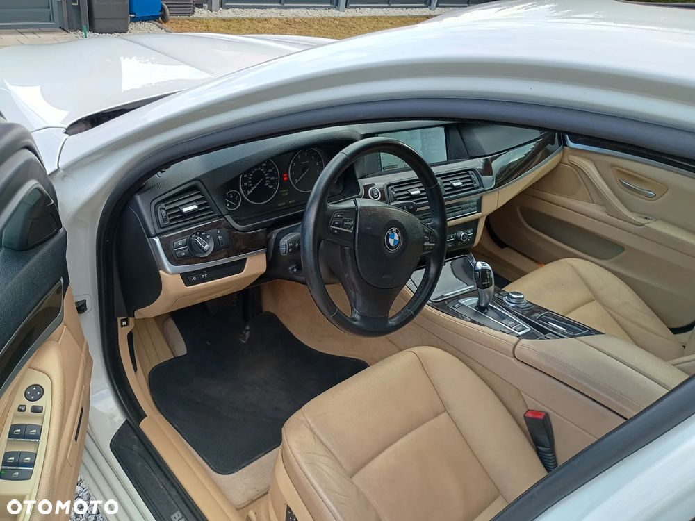 BMW Seria 5 535i xDrive - 5