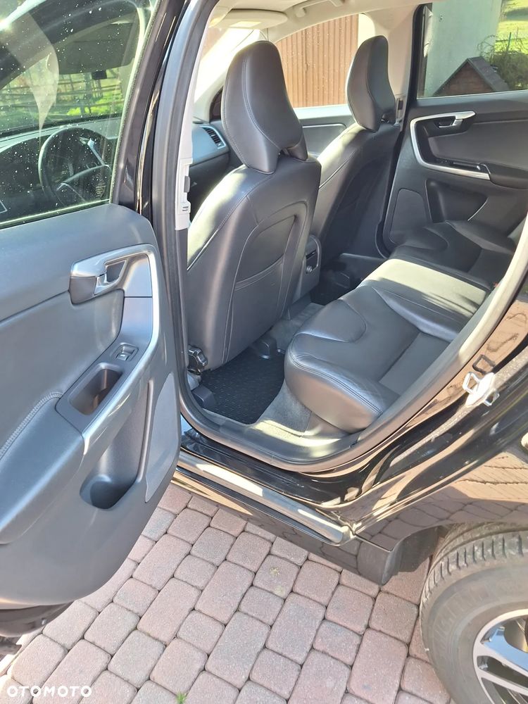 Volvo XC 60 D3 Geartronic Momentum - 18