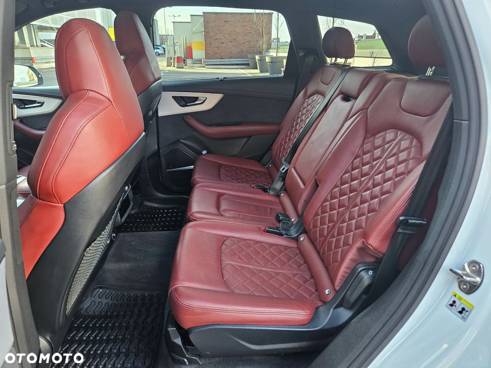 Audi SQ7 - 15