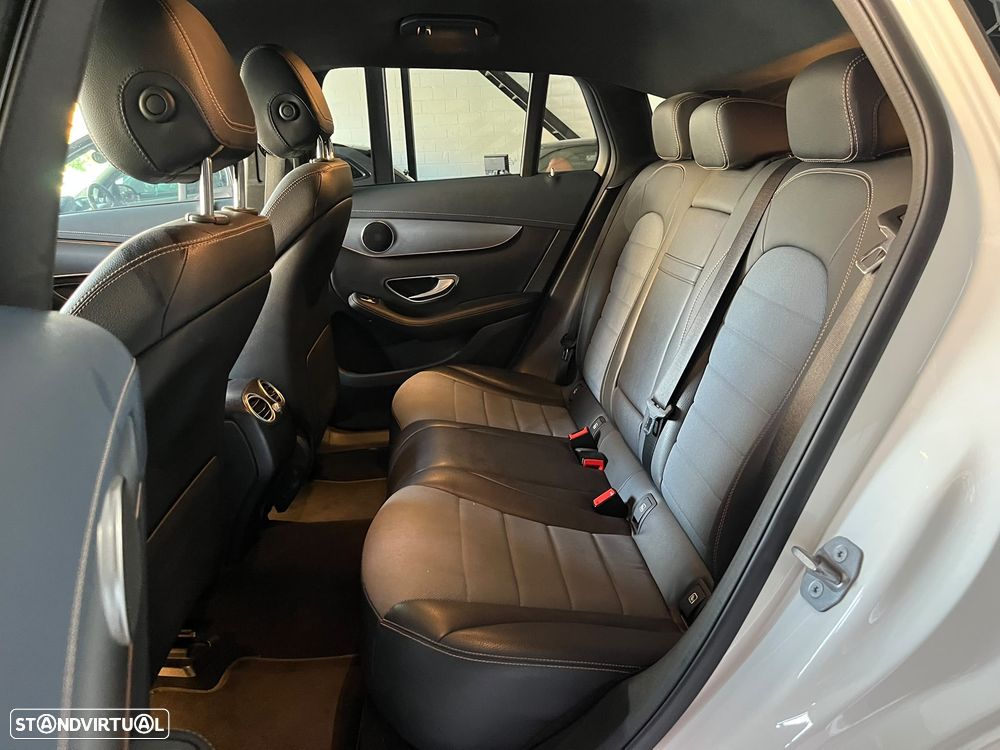Mercedes-Benz EQC 400 4Matic - 12