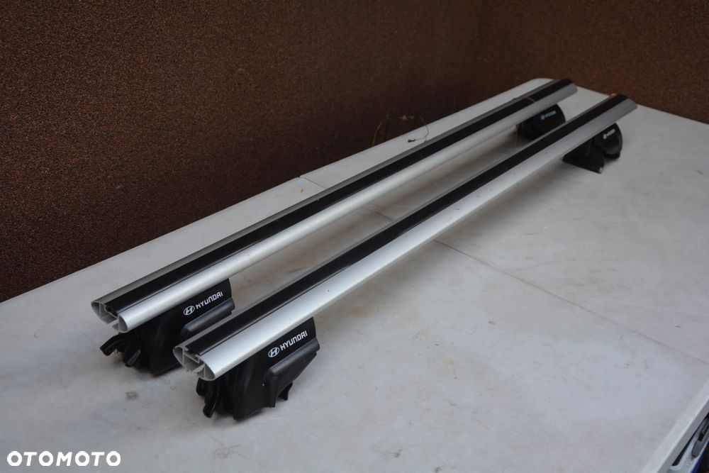 Hyundai Kona na relingi zintegrowane oryginał alu klucz - 1