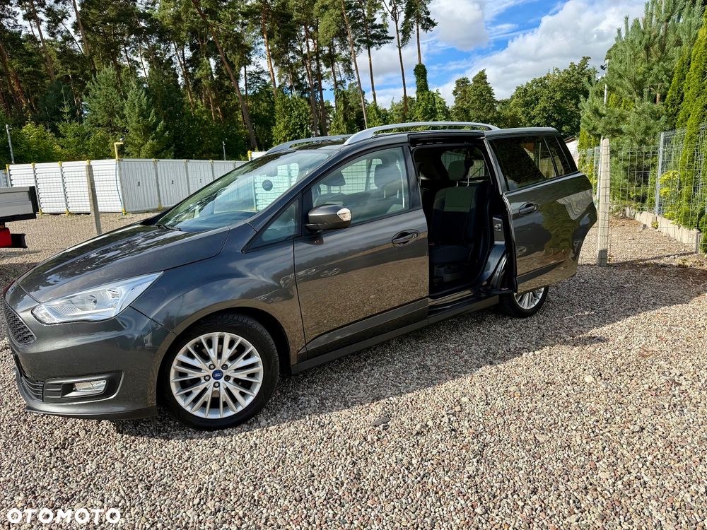 Ford Grand C-MAX - 26