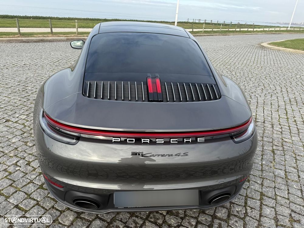 Porsche 911 Série F - 13