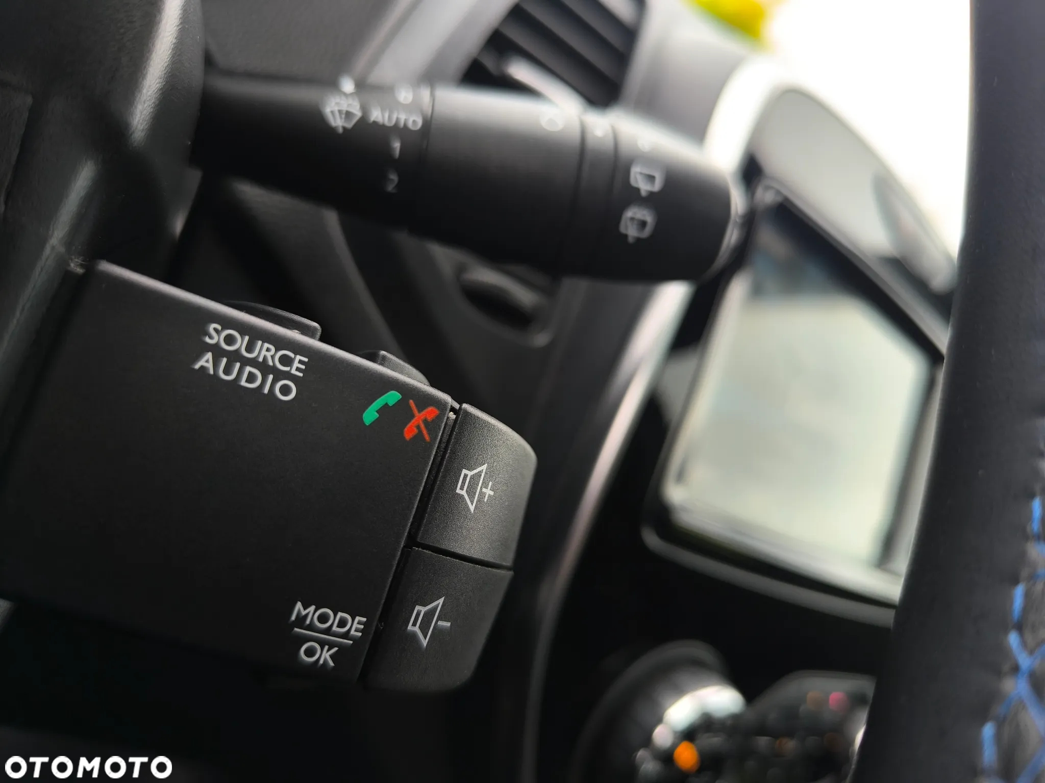 Renault Captur - 28