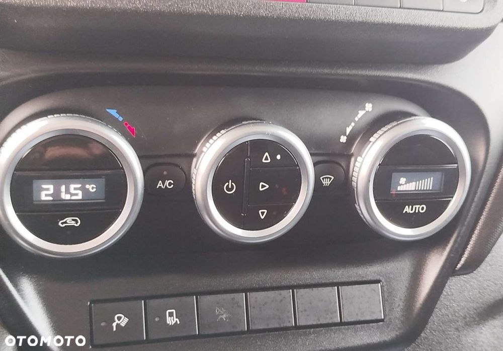 Iveco Daily 35S18 - 13