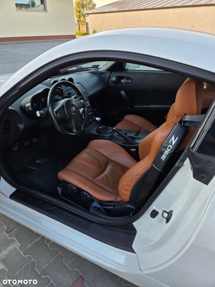 Nissan 350 Z Standard - 6