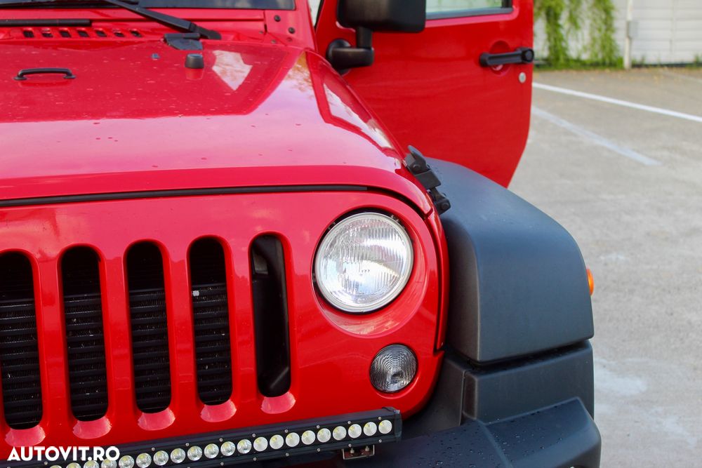 Jeep Wrangler 2.8 CRD AT Rubicon - 23