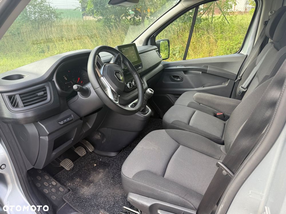 Renault Trafic - 18