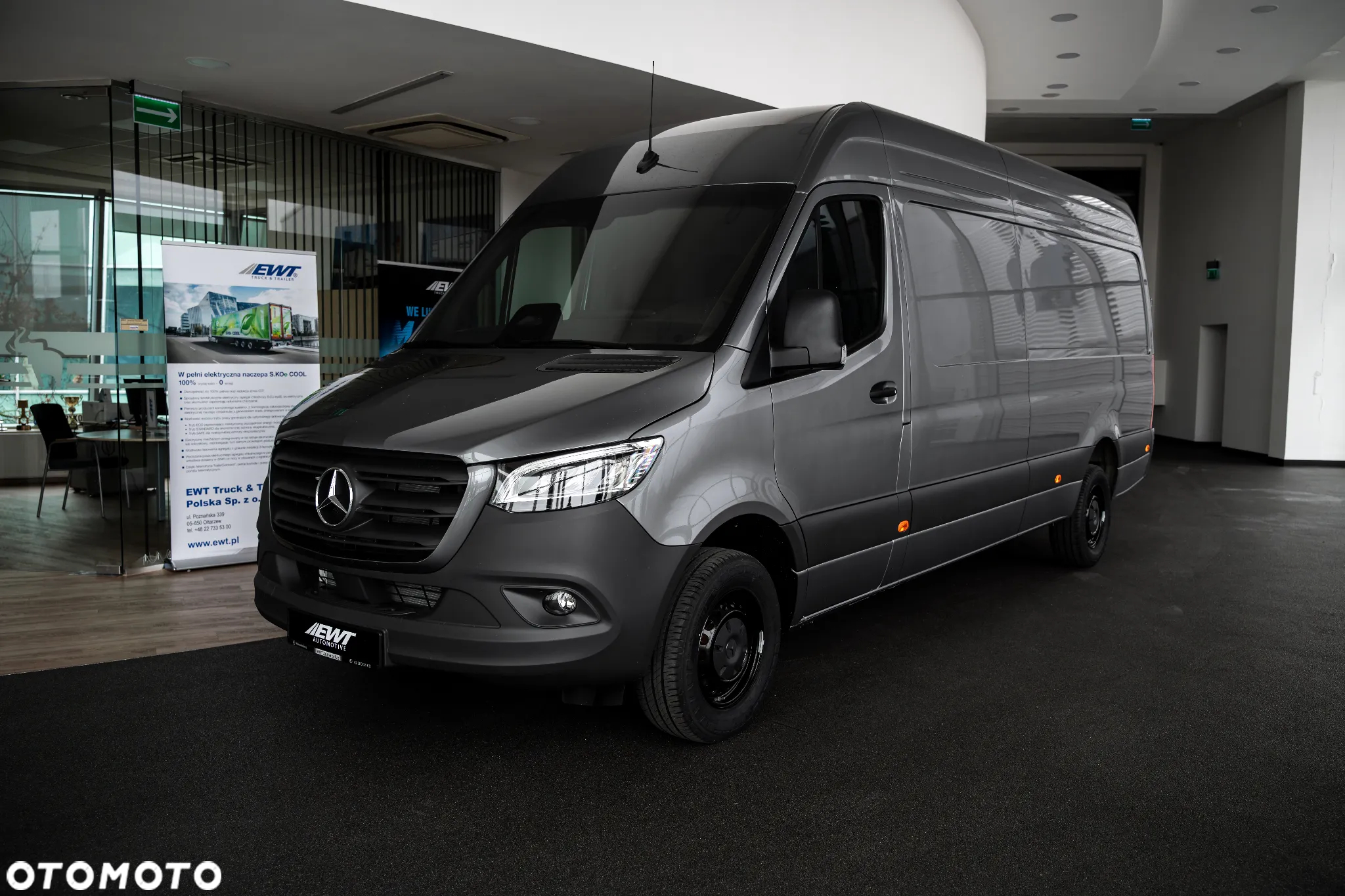 Mercedes-Benz Sprinter - 2