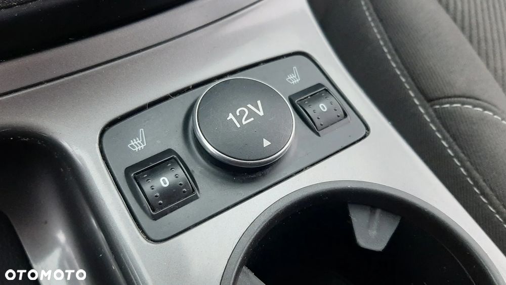 Ford Kuga - 13