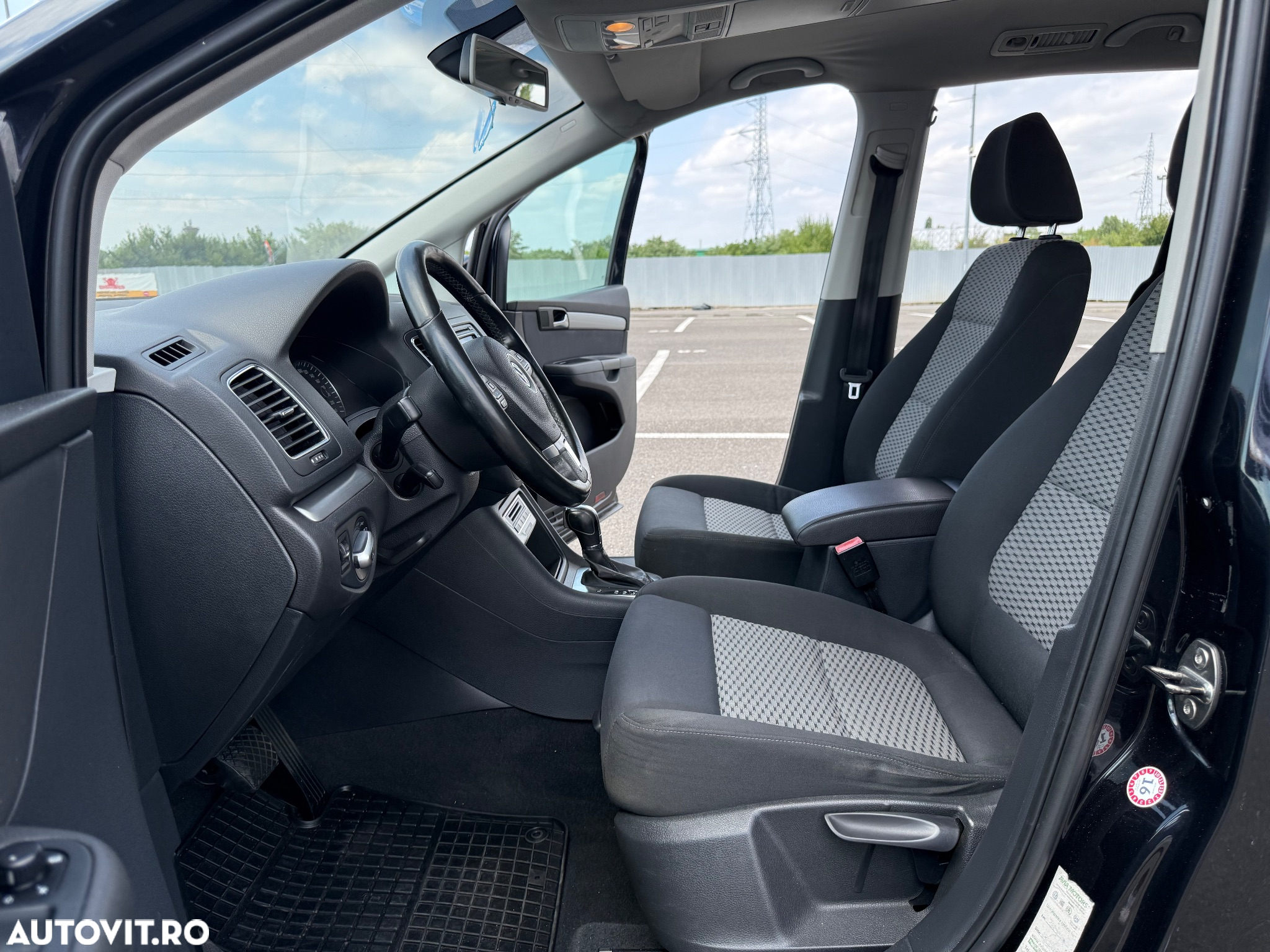 Volkswagen Sharan 2.0 TDI DSG BlueMotion Technology Comfortline - 21
