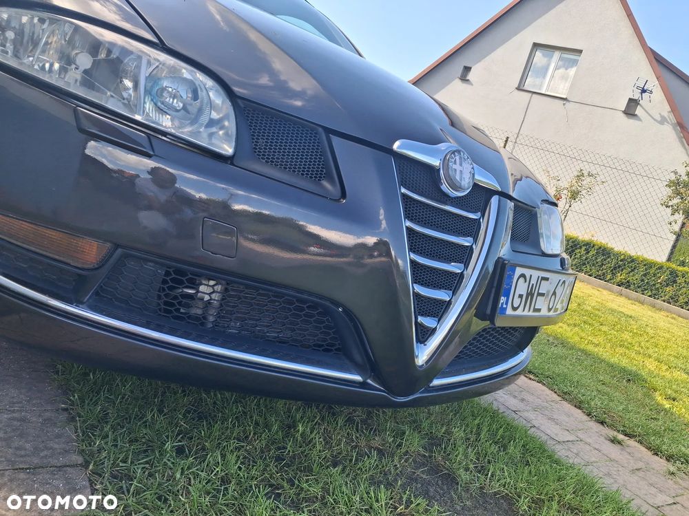 Alfa Romeo GT - 20