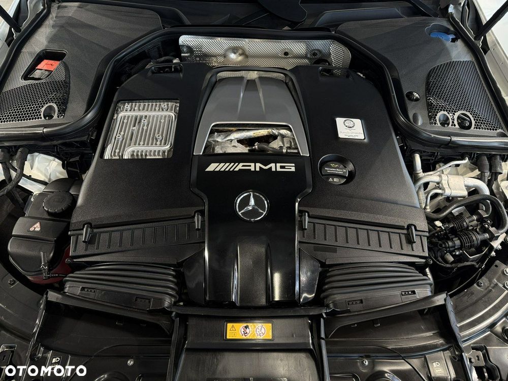 Mercedes-Benz AMG GT - 36