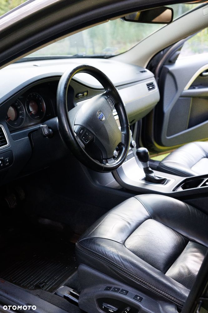 Volvo XC 70 2.4D AWD Momentum - 18