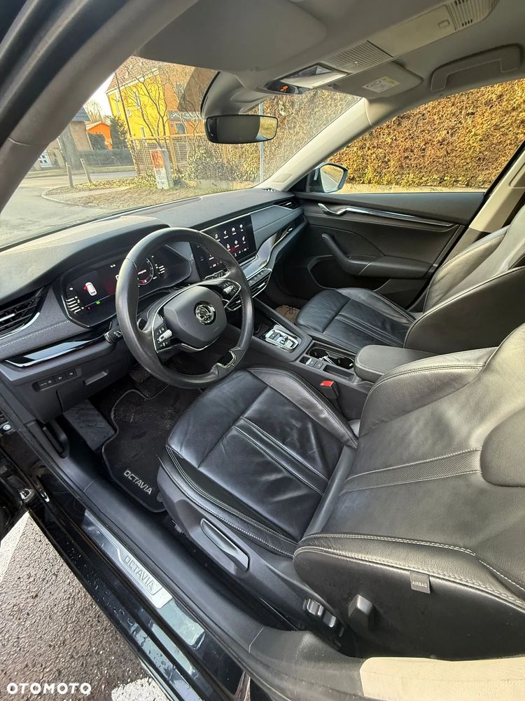 Skoda Octavia 2.0 TDI DSG Edition - 9