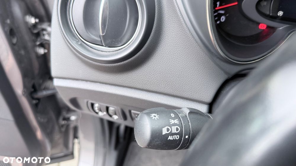 Renault Captur (ENERGY) dCi 90 EDC INTENS - 18