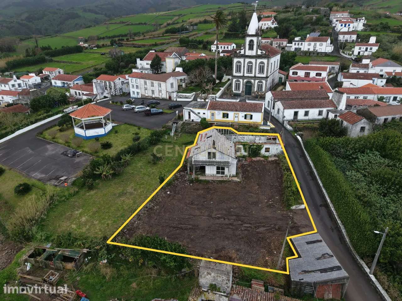 Ruína à Venda na Ilha das Flores – Projeto Aprovado com Vista Mar - Grande imagem: 2/24