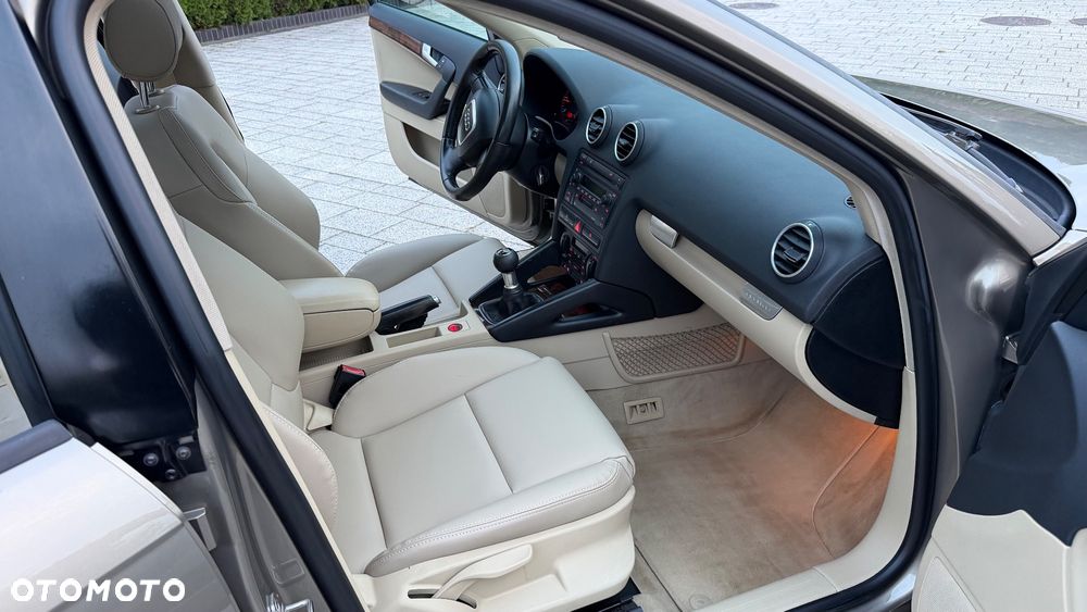 Audi A3 Sportback - 7