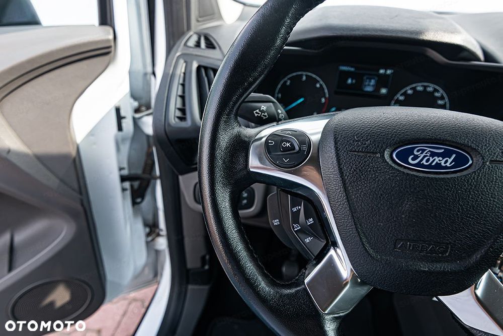Ford Transit Connect - 16