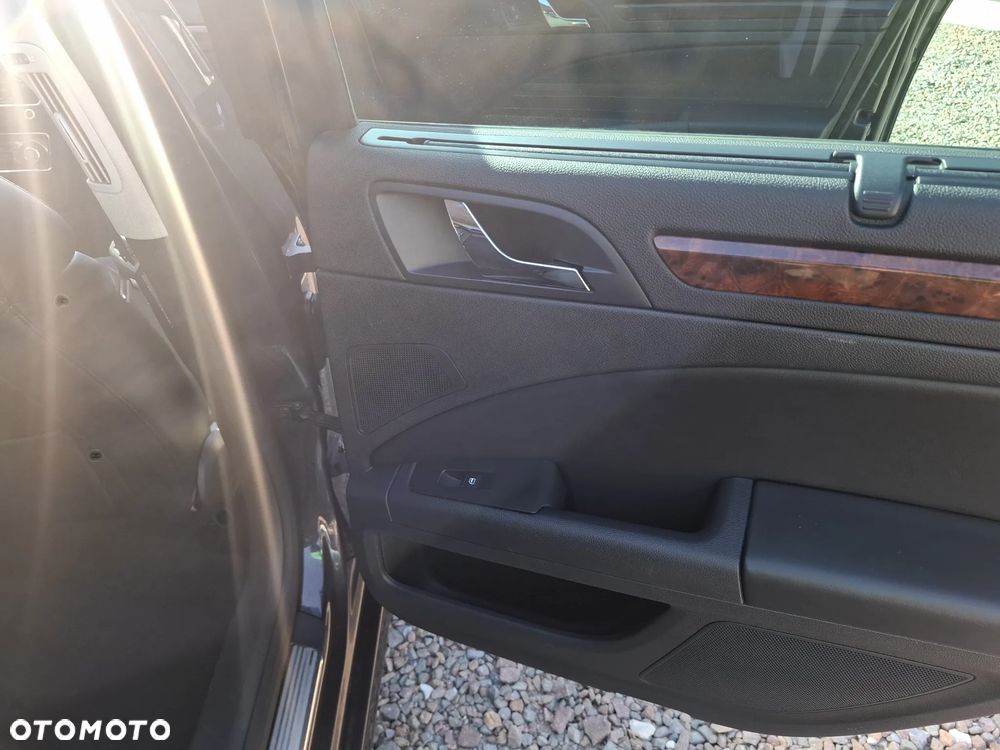 Skoda Superb 2.0 TSI Ambition DSG - 21
