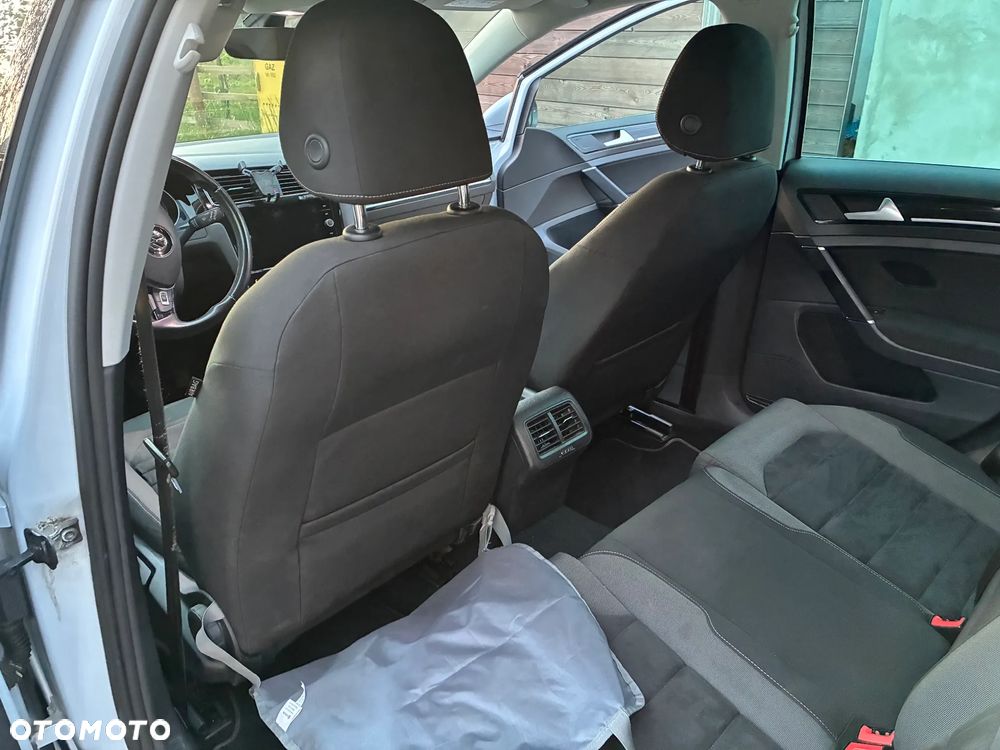 Volkswagen Golf 1.4 TSI BMT Highline - 16