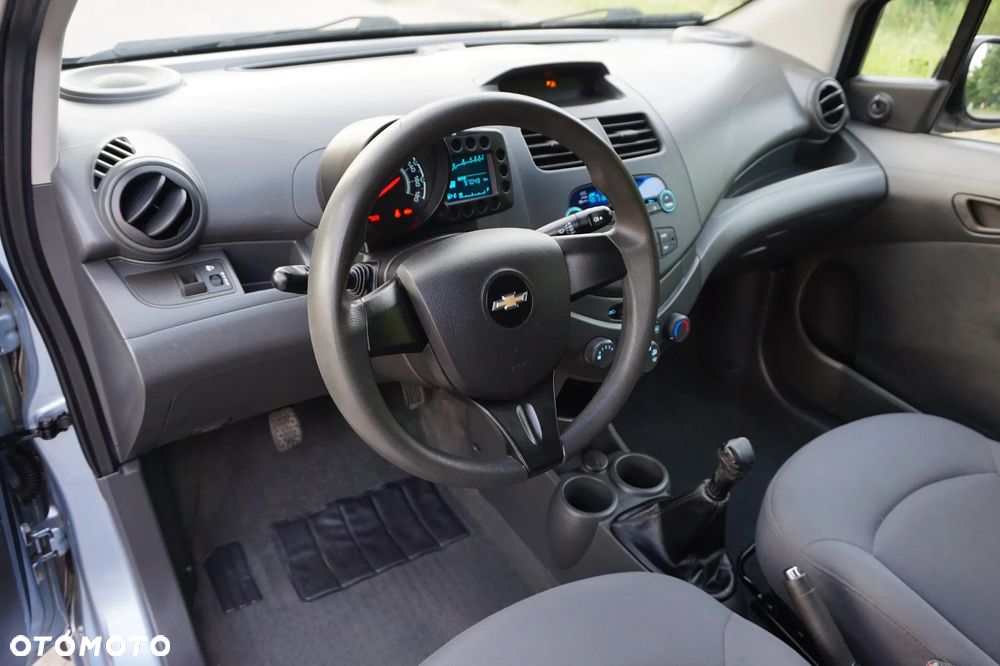 Chevrolet Spark - 24