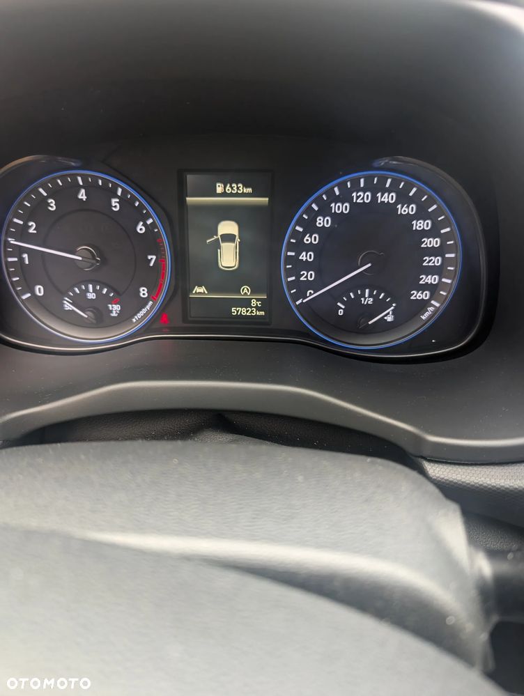 Hyundai Kona - 17