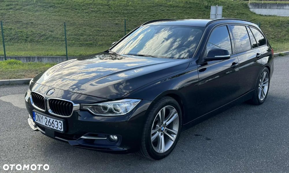 BMW Seria 3 325d Sport Line - 1