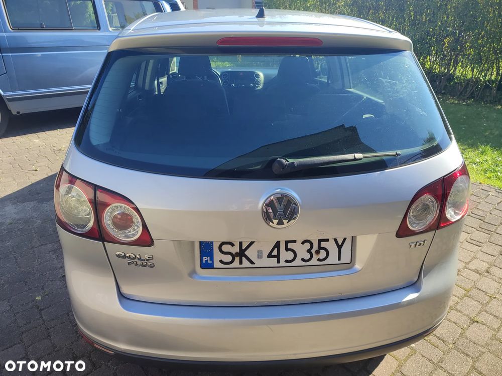 Volkswagen Golf - 11
