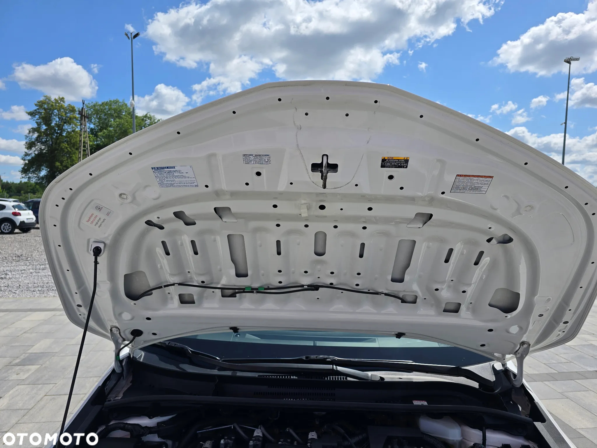 Toyota Corolla 1.8 Hybrid GPF Comfort - 32