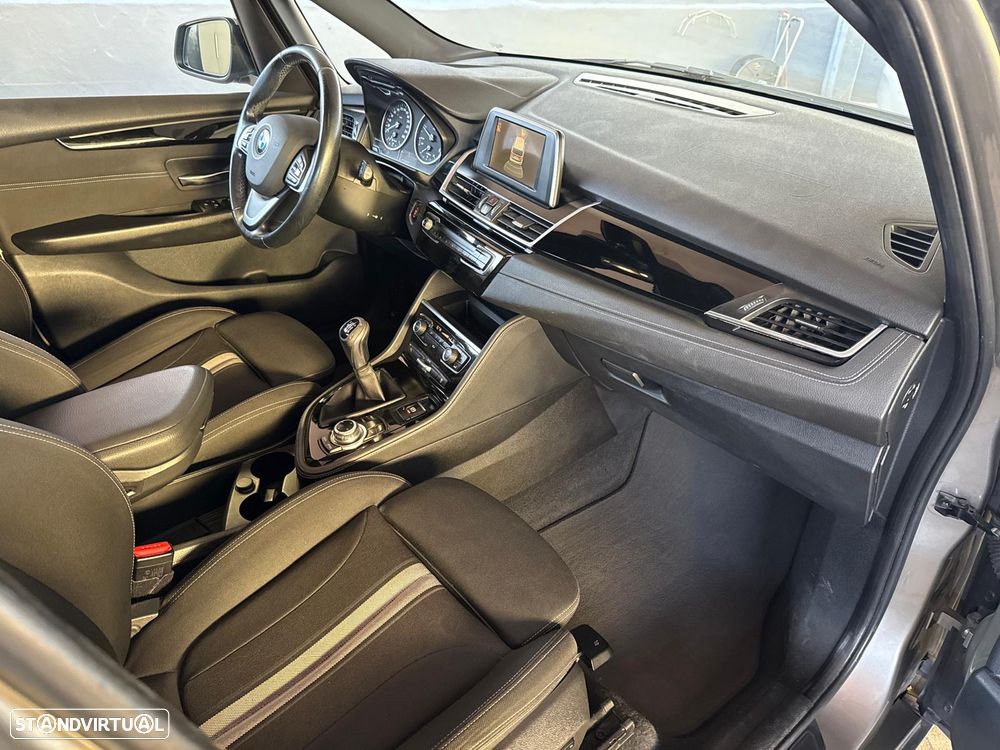 BMW 216 Gran Tourer d 7L Line Sport - 24