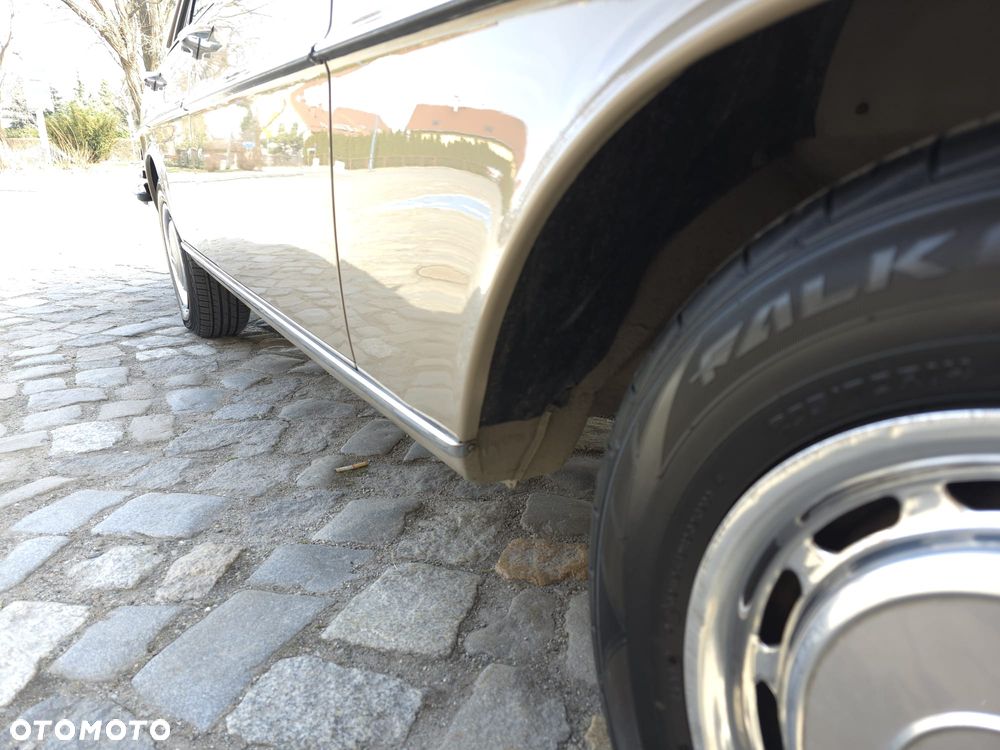 Mercedes-Benz 280 - 7