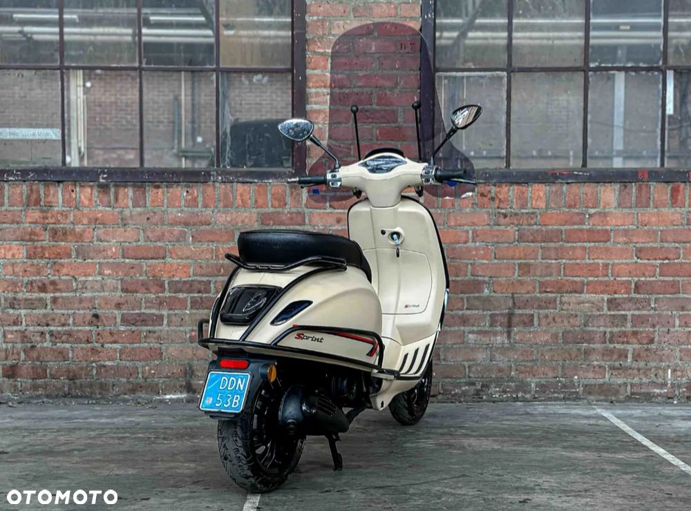 Vespa Sprint - 11