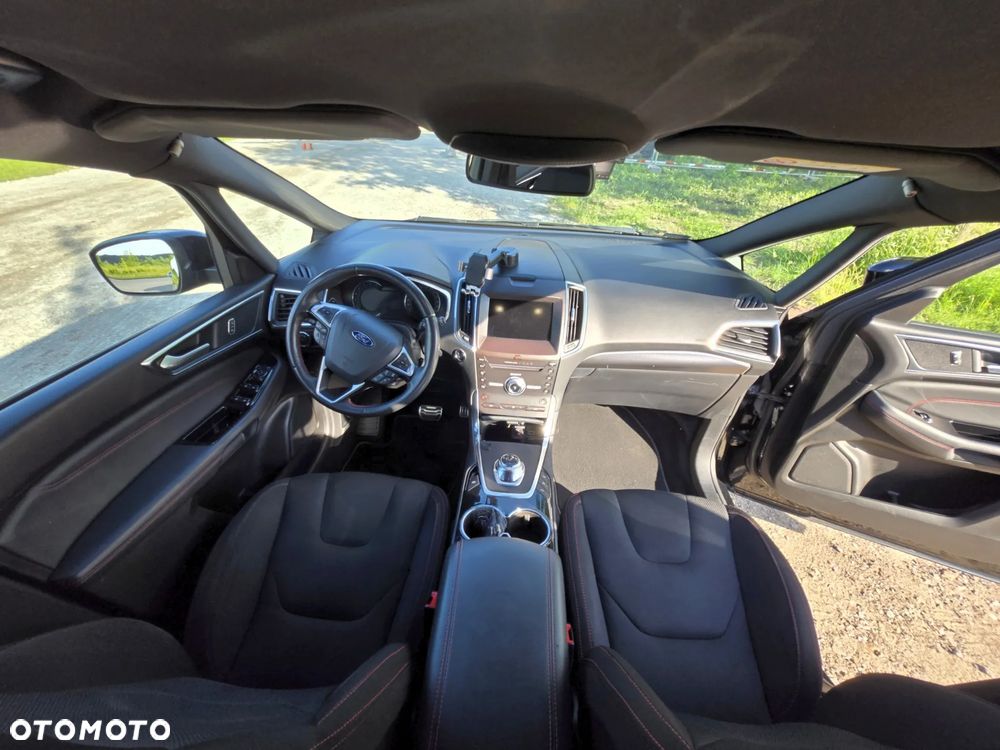 Ford S-Max - 20