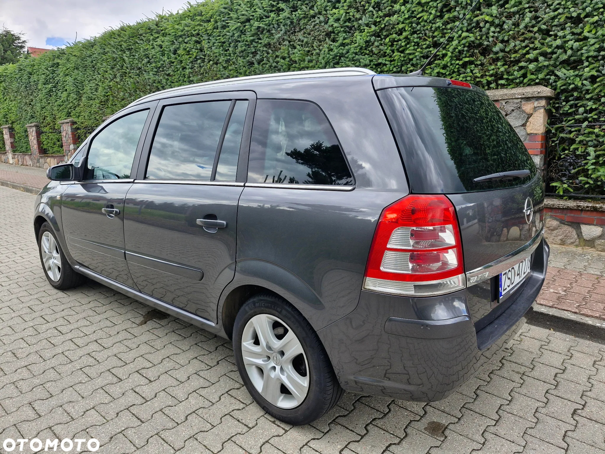 Opel Zafira 1.6 Enjoy - 9
