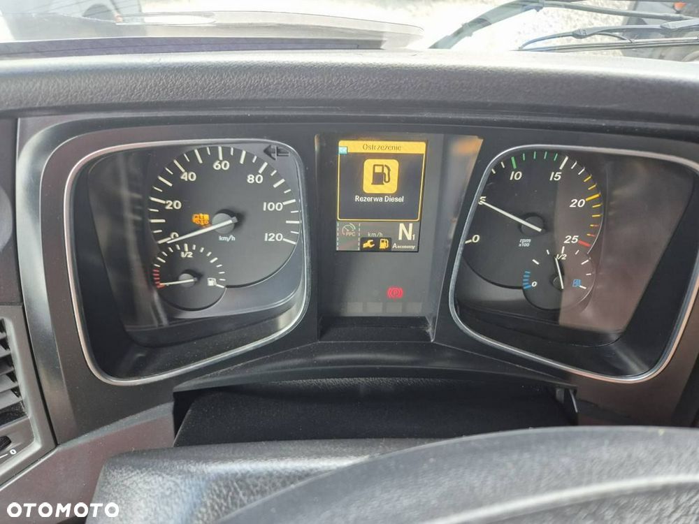 Mercedes-Benz Actros - 25