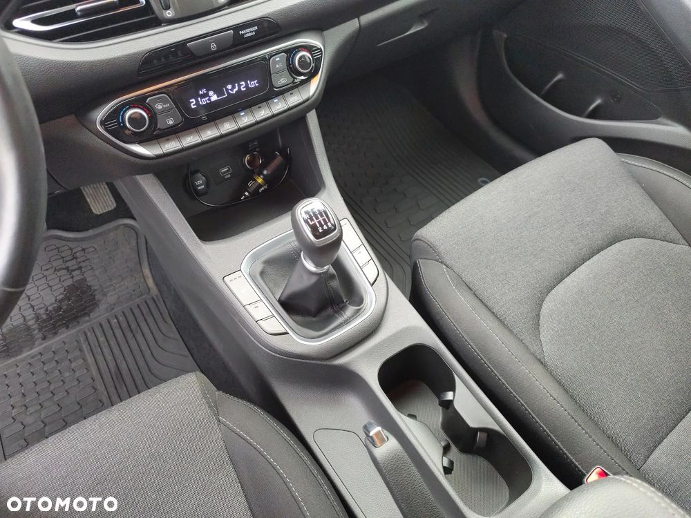 Hyundai i30 1.5 DPI Comfort - 15