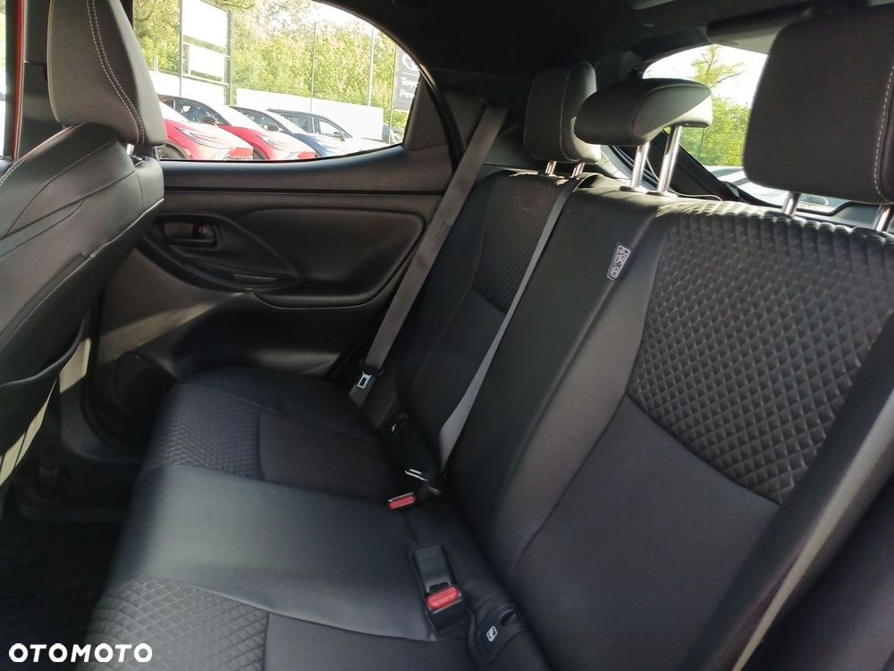Toyota Yaris - 14