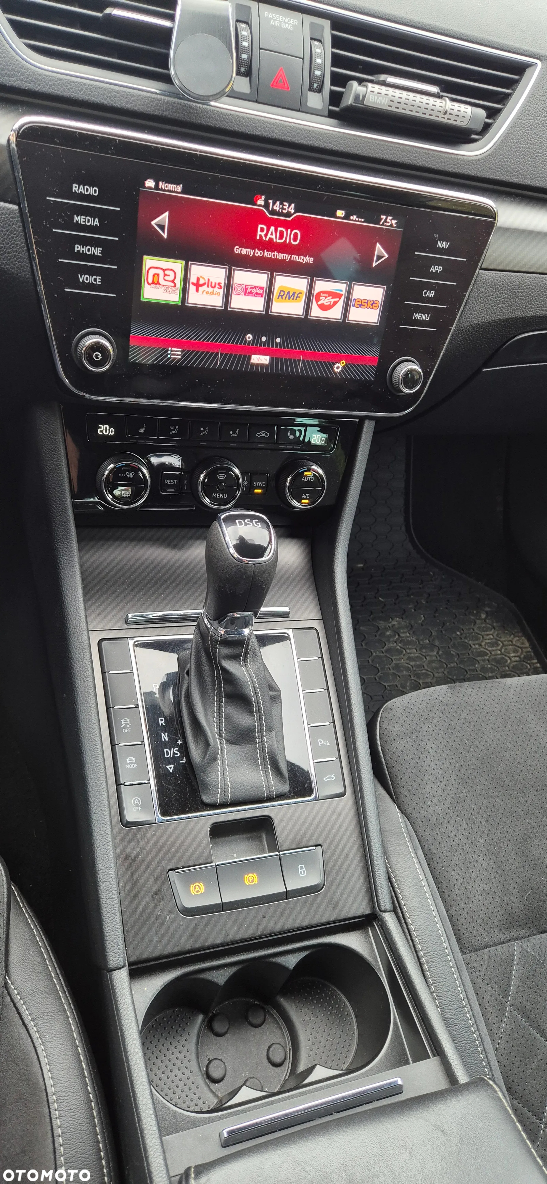 Skoda Superb 2.0 TDI Sportline DSG - 22