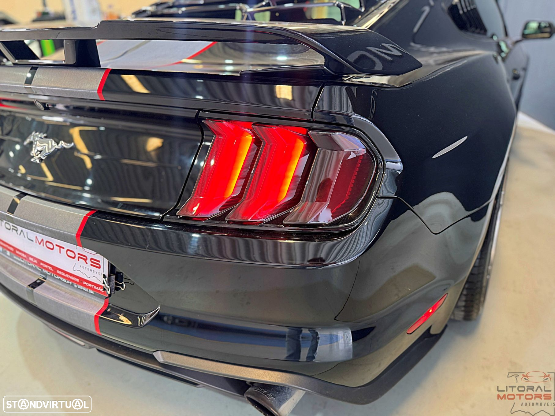 Ford Mustang 2.3i EcoBoost - 10