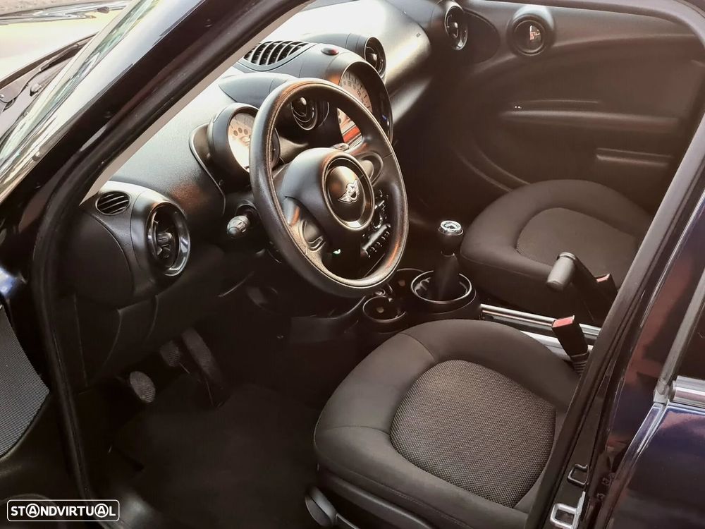 MINI Countryman Cooper D - 10