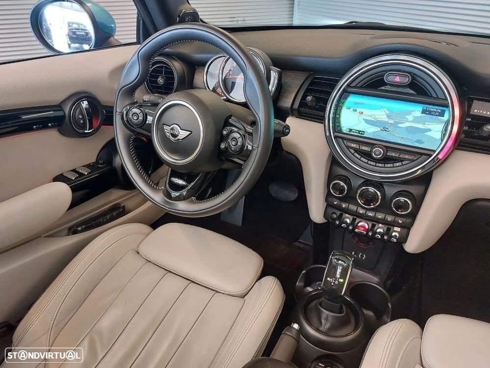 MINI Cabrio Cooper D Auto - 22