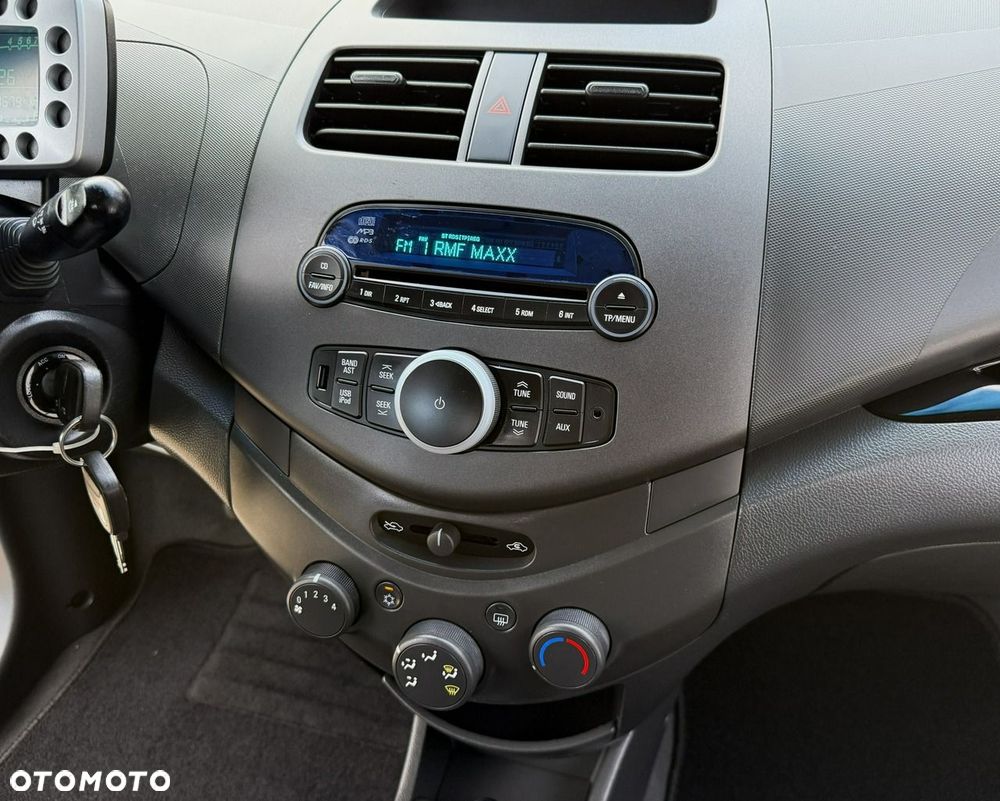 Chevrolet Spark 1.0 EcoLogic LS - 28