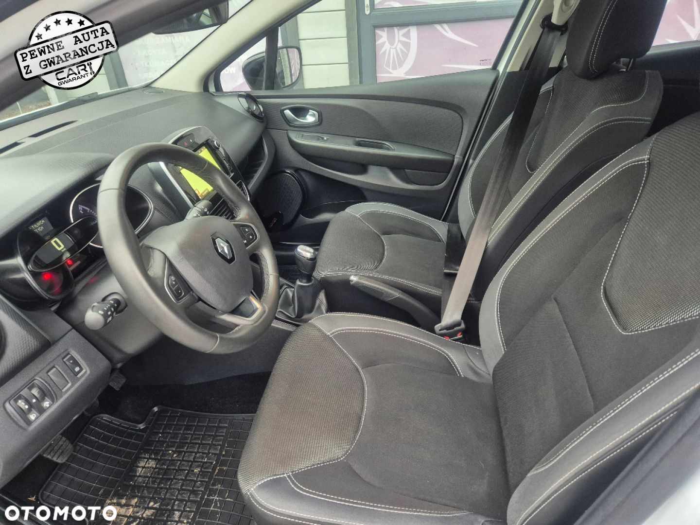 Renault Clio - 10