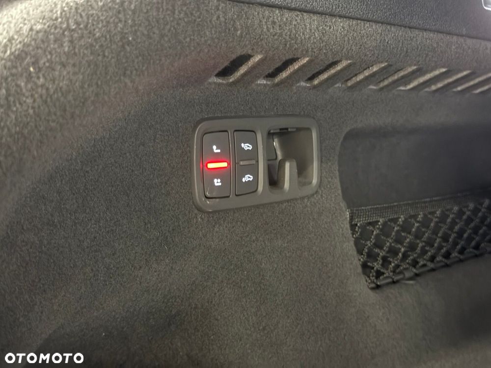 Audi Q8 - 14