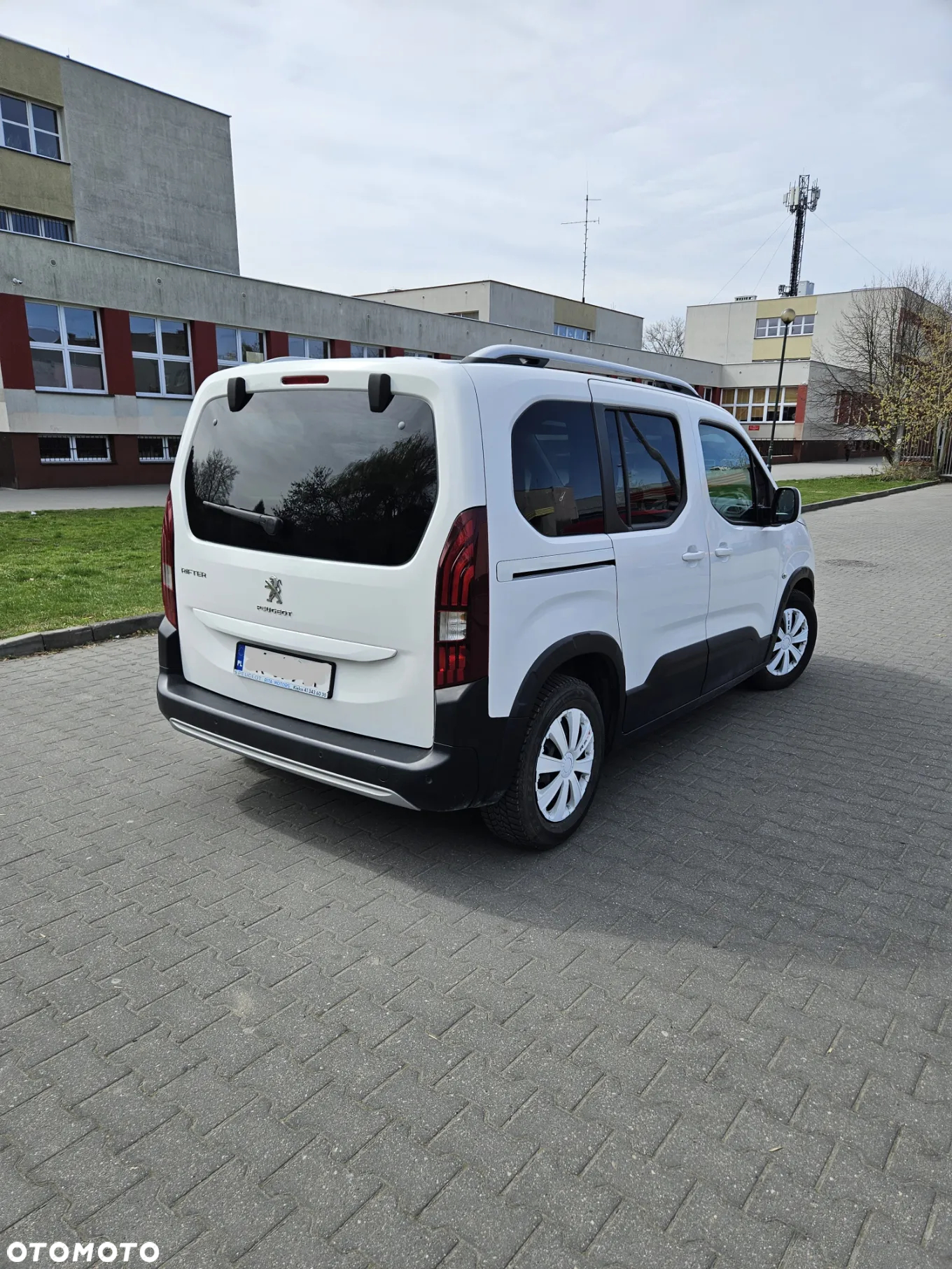 Peugeot Rifter 1.2 PureTech Allure S&S - 6